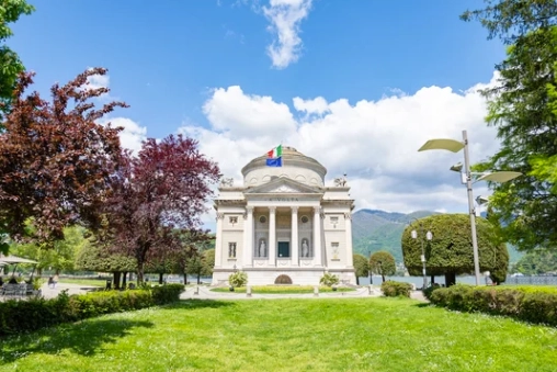 visit tempio voltiano in como